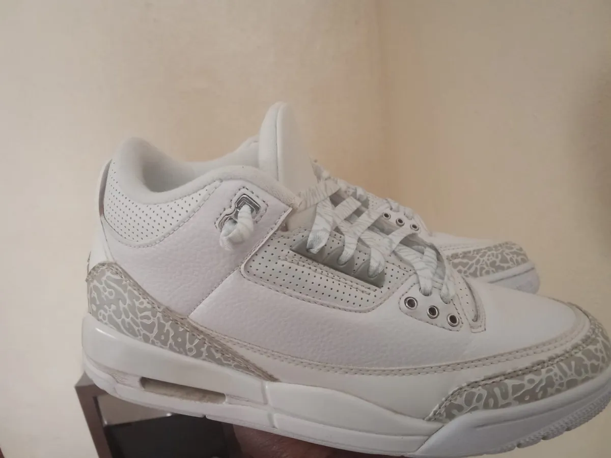 Air Jordan 3 'Pure White' after restoration
